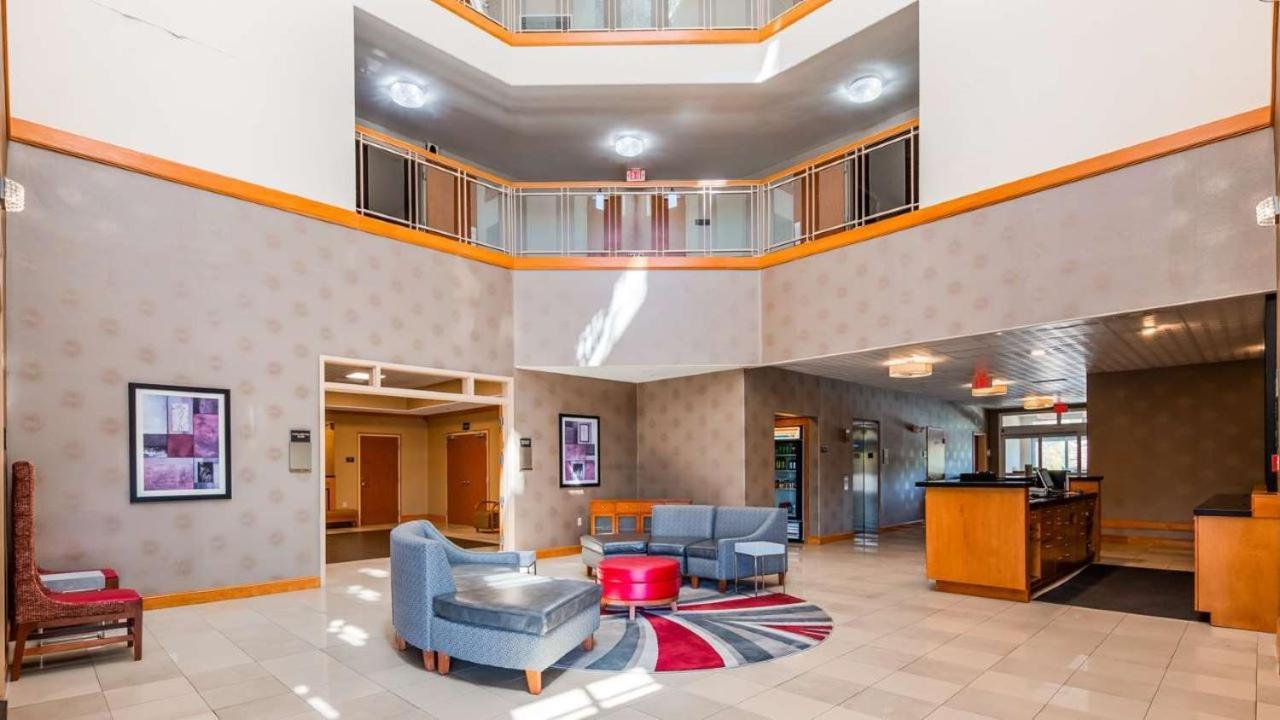 תומאסוויל Best Western Plus Rose City Conference Inn מראה חיצוני תמונה